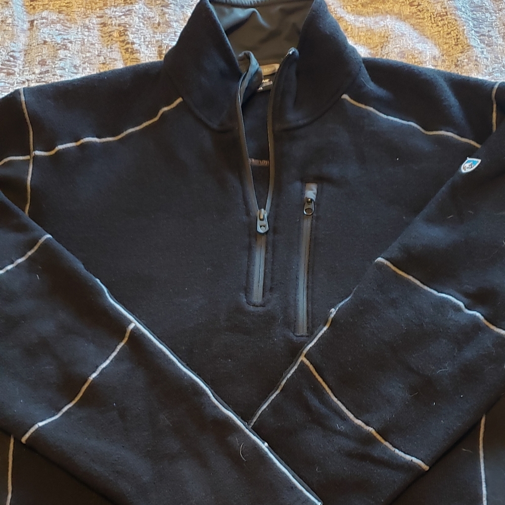 Kuhl sweater excellent condition
